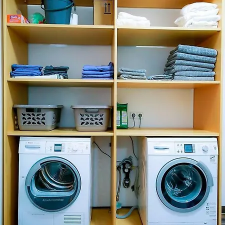 Connie's House Appartement *